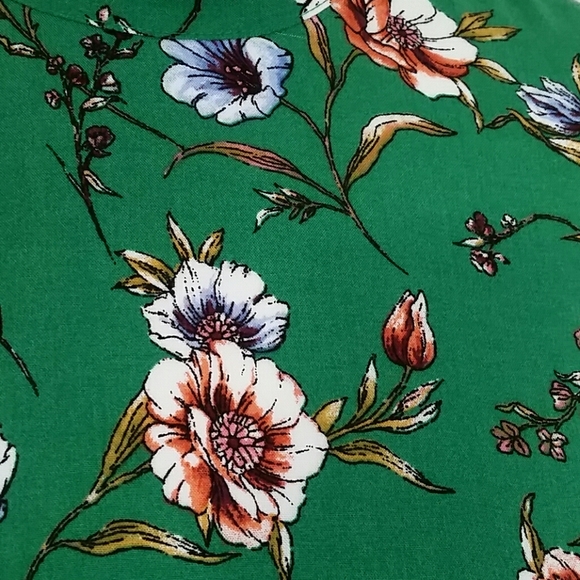 Forever 21 Floral Dress - Picture 3 of 5